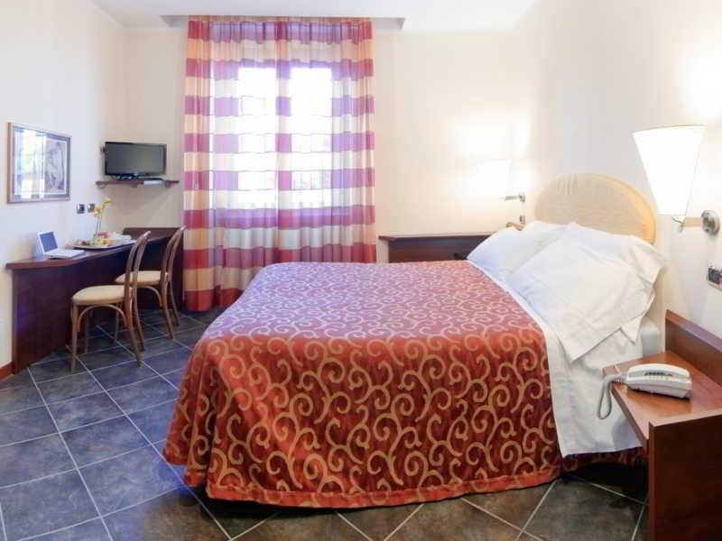 Antico Albergo Madonna Legnano Eksteriør billede